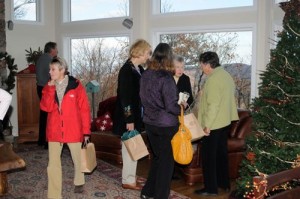Photos By Paul Purpura NCL ©2008 : Folks got an early taste of the upcoming Christmas season at this weekend's Holiday Home & Wine Tour : Wintergreen Mountain, Virginia