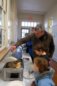 Before heading off to the market, folks filled up on yummy pancakes!