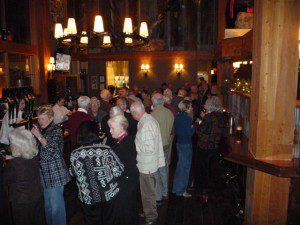 WWC members enjoy a pre-dinner ‘social’ course in the bar area with passed hors d’oeuvres and red & white wine
