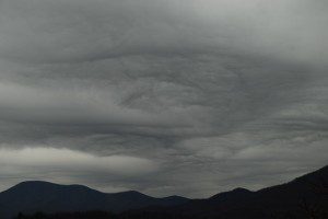 ©2009 NCL Magazine : Photo By Ann Strober : Ran & storm clouds approach Nelson County, Virginia Wednesday. : March 2009