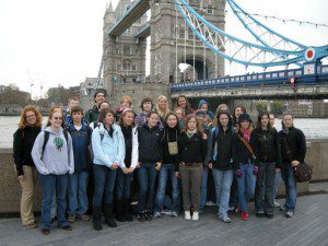 Photo By Mallory Crandall : ©NCL Magazine 2009 : Students from the Nelson County High School Foreign Language Club arrived in London this weekend.