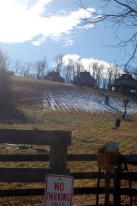 ES-11 ©2009 www.nelsoncountylife.com : A tiny bit of snow remains on Eagles Swoop at Wintergreen Resort. The snow guns were briefly activated over the Thanksgiving Holiday.