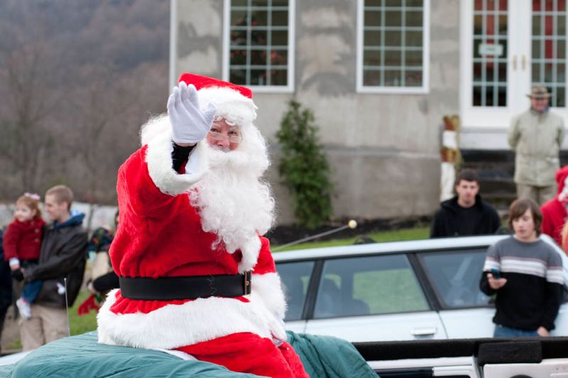 Nelson County Christmas Parade 2009! : 12.7.09 - Blue Ridge Life Magazine