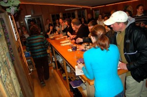 ©2010 www.nelsoncountylife.com : Photos by Yvette Stafford : Folks packed Wintergreen Winery Saturday night for their wine & cheese pairing.