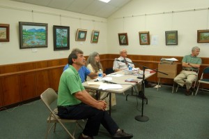 ©2010 www.nelsoncountylife.com : Bob Carter (left) Community Svcs Dir VA Department of Historic Resources moderates a panel discussion Sunday afternoon at the Nelson Library. Tommy Stafford (hidden next to Carter) Publisher of NCL, Lynn Coffey, writer & publisher of Backroads magazines & Backroads (book), along with Paul Saunders, author of Heartbeats of Nelson, answer questions from the audience.