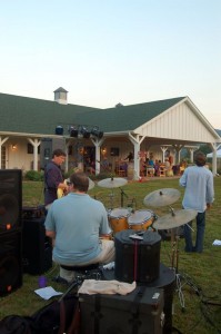 Photos By Tommy Stafford : ©2010 www.nelsolncountylife.com : Jacabone played their blend of Funk, New Orleans Groove, R&B & Blues at this past Friday night's luna-see held at The Verandah at Wintergreen Winery. Click any photo to enlarge.  