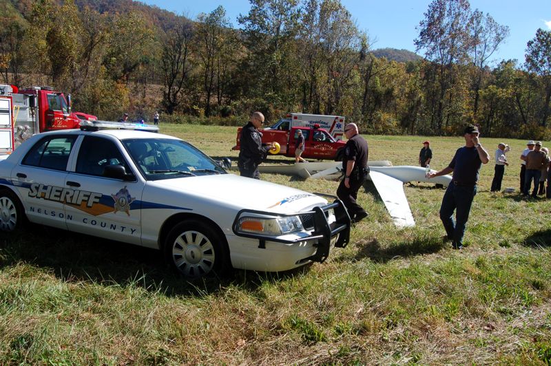 Roseland Glider Crashes On Takeoff Pilot Injuries Minor Updated