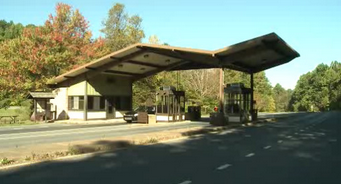 WHSV: Skyline Drive Closes Due To Government Shutdown  /  Blue Ridge Parkway Roadway Open