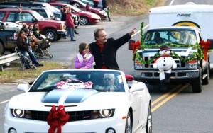 Former Nelsonian, Stalter Brother, and now solo singer living in Nashville, Jimmy Fortune, was the grand marshal at the 2013 Lovingston Christmas Parade held Sunday afternoon - December 1, 2013