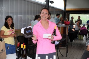 After the race everone gather to enjoy some great Cardinal Point wines and for the winners they got to pick out some new swag!