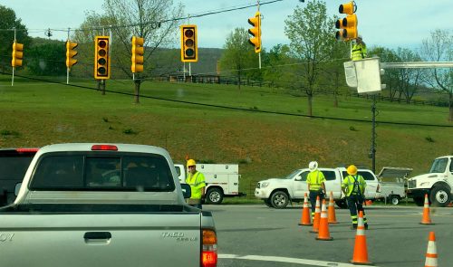 04.18.17 151 & 250 traffic light activated