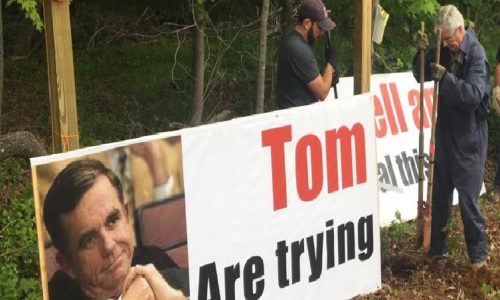 Nelson Land Owner Puts Up Sign Calling Out Dominion CEO (Video)