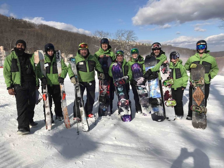 Wintergreen Resort : Ski Instructors Gear Up For Weekend Opening!