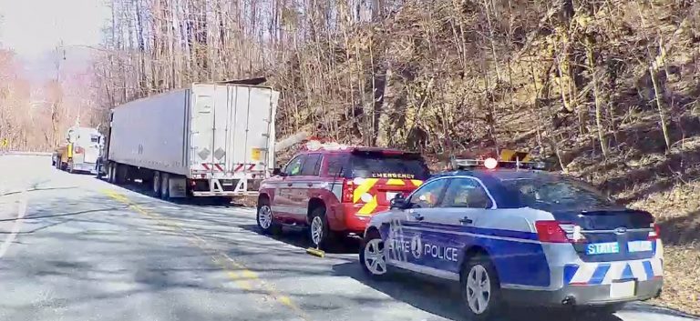 Nelson : Roseland – Early Thursday Semi Truck Accident Slowed Traffic Just North Of Brents Gap (Video)
