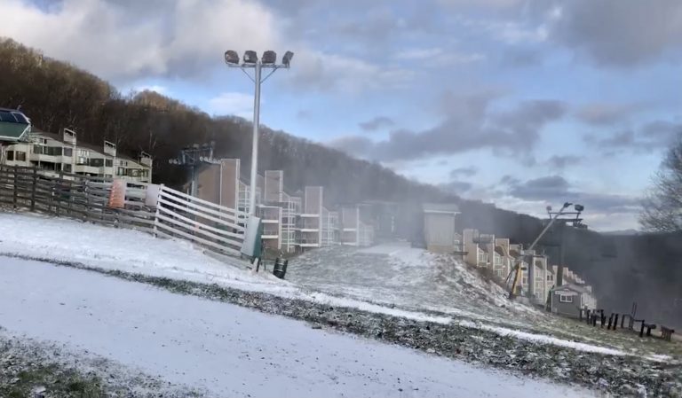 Wintergreen : Snowmaking Begins! (Video)