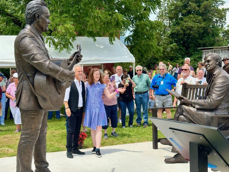 Arrington : Bronze Statues Unveiled To Honor Nelson Natives Earl Hamner, Jr & Jimmy Fortune (Video)