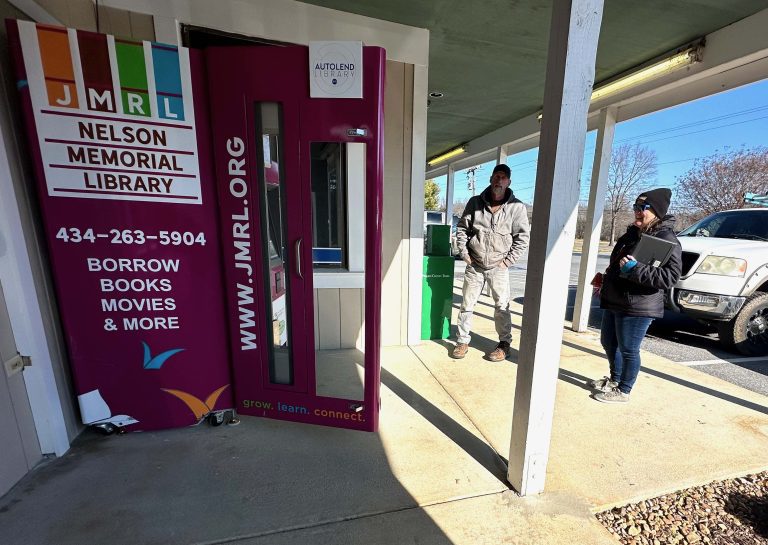 JMRL-Nelson Memorial Library Installs Book Kiosk In Nellysford
